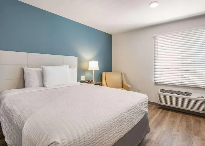 Hotel Woodspring Chicago Midway 3*