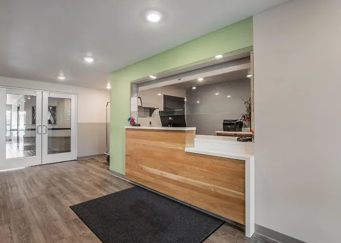 Hotel Woodspring Chicago Midway 3*