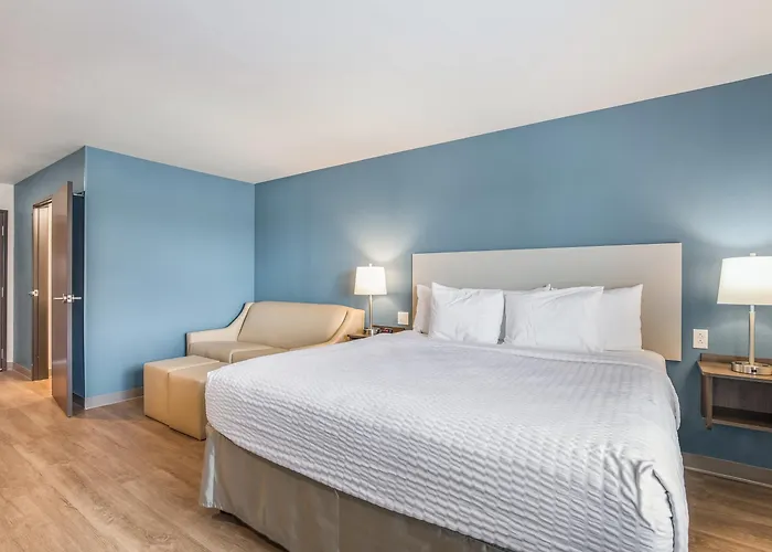 Woodspring Chicago Midway 3*